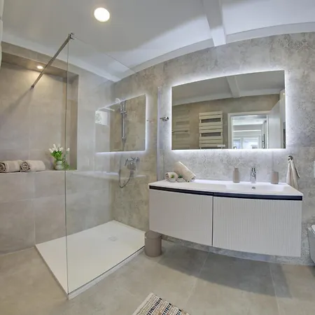 Delux Apartment Angie With Free Parking Pula Exterior photo