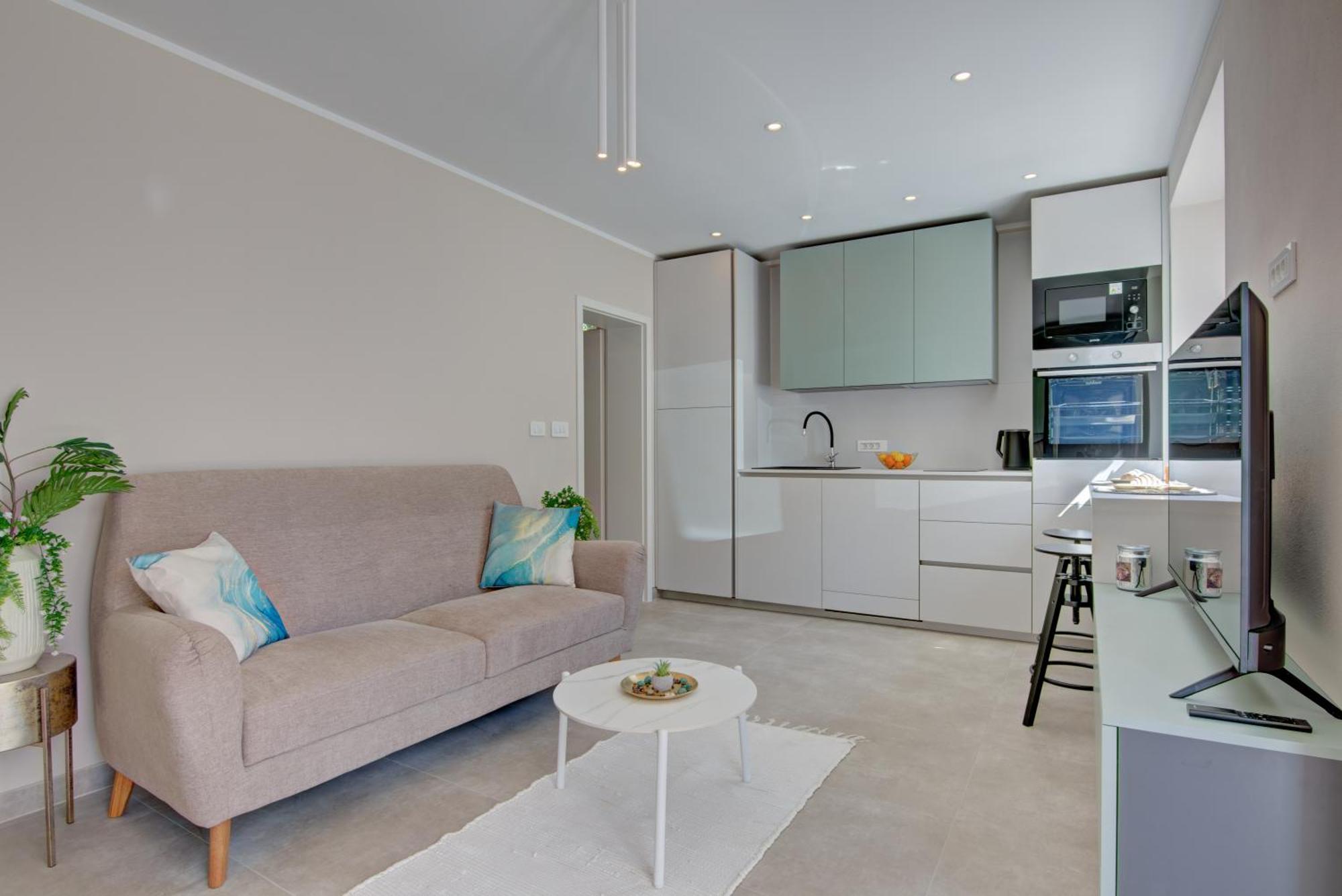 Delux Angie With Free Parking Apartment *